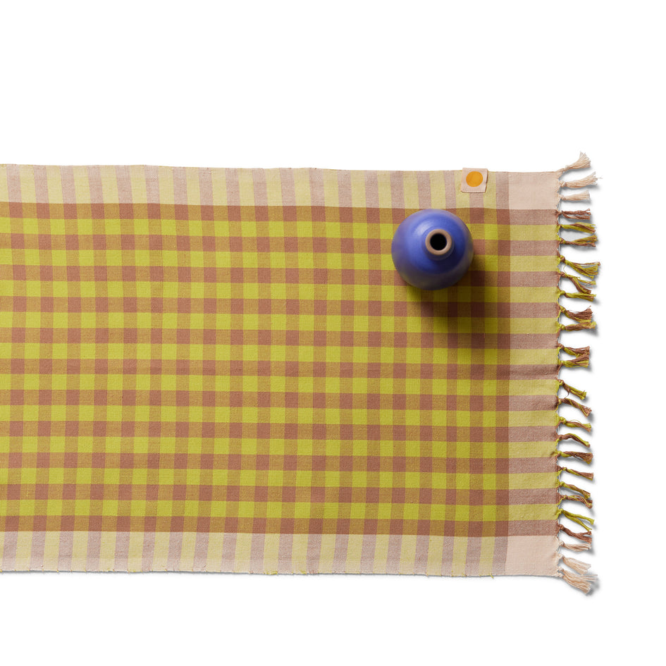 Grid Table Runner in Limon Image 1