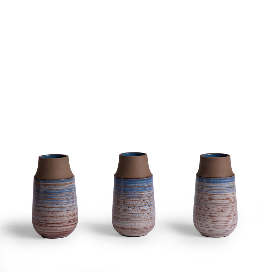 Neck Vase in Wire-Combed Opal Pacific / Buckwheat / Brick Image 4