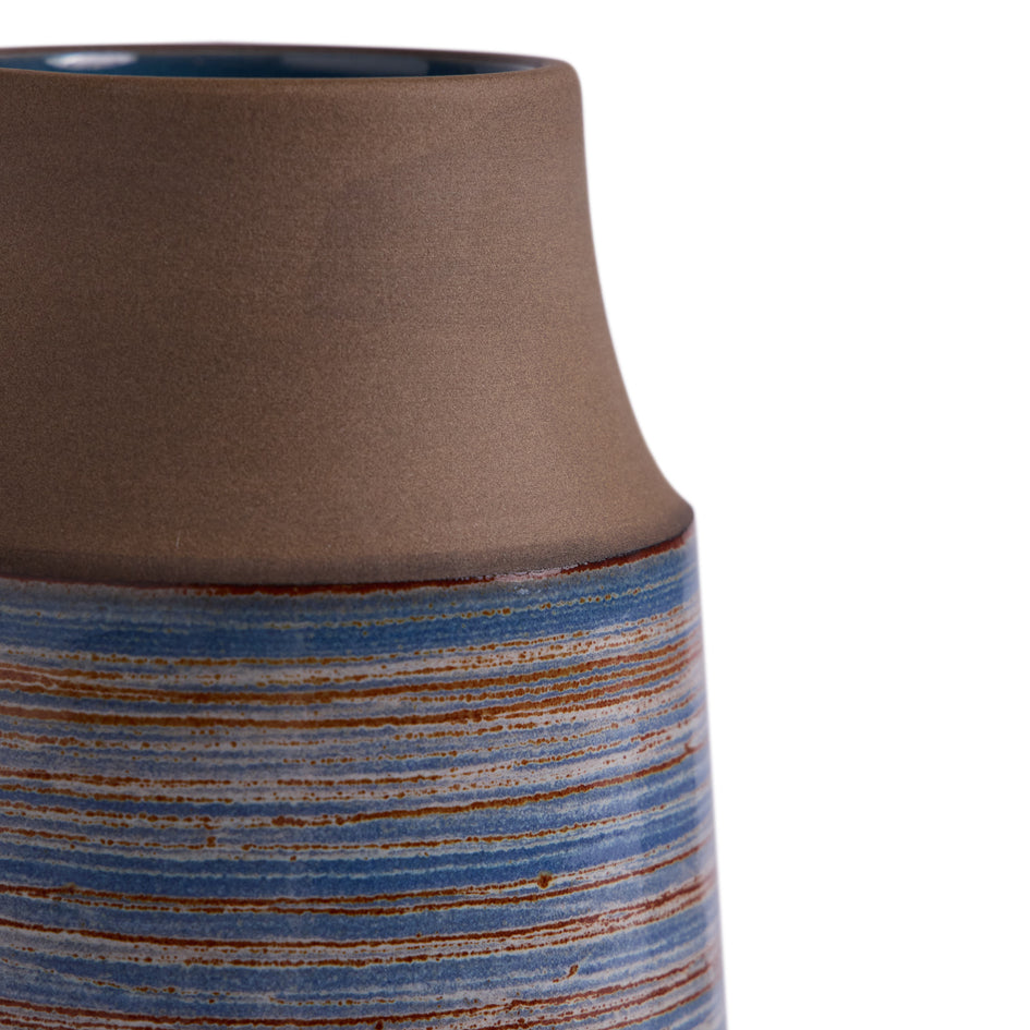 Neck Vase in Wire-Combed Opal Pacific / Buckwheat / Brick Image 2