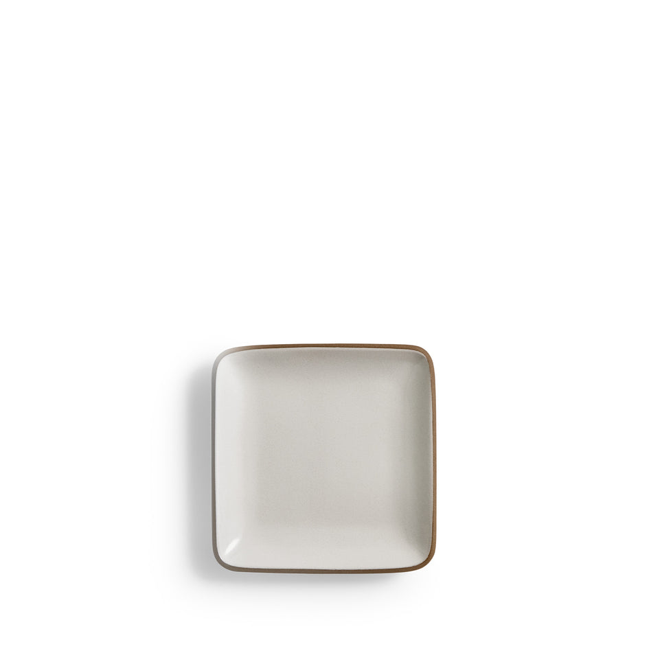 Plaza 6x6 Tray in Opaque White Image 1