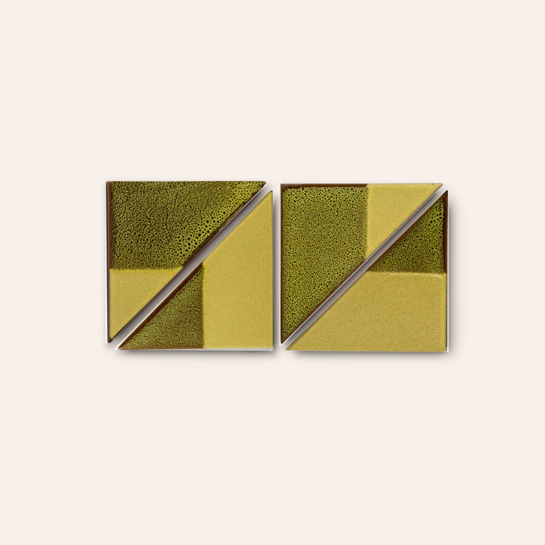 DG14 Sample in Ochre Blend Triangles
