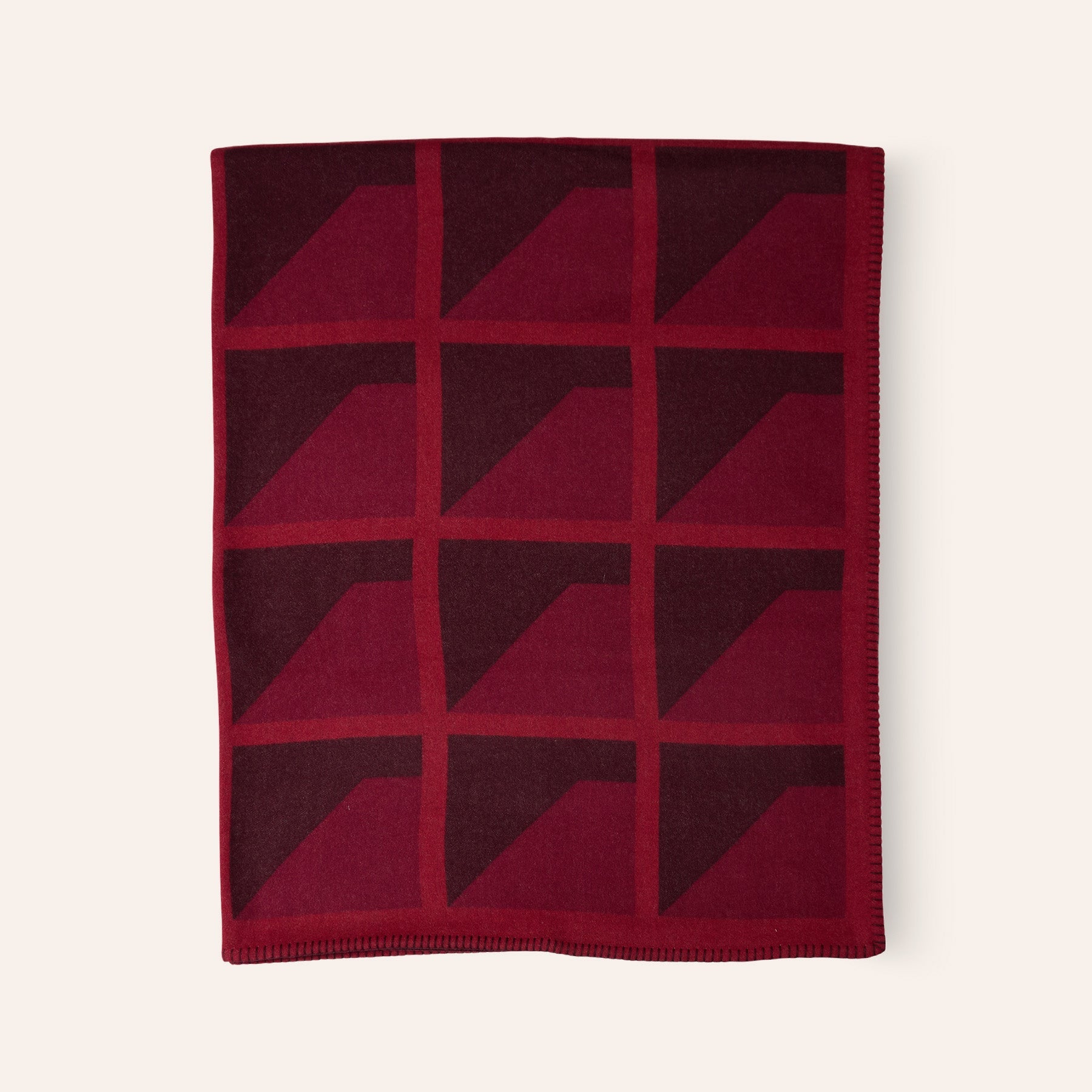 Finestre Jacquard Blanket in Pure Red