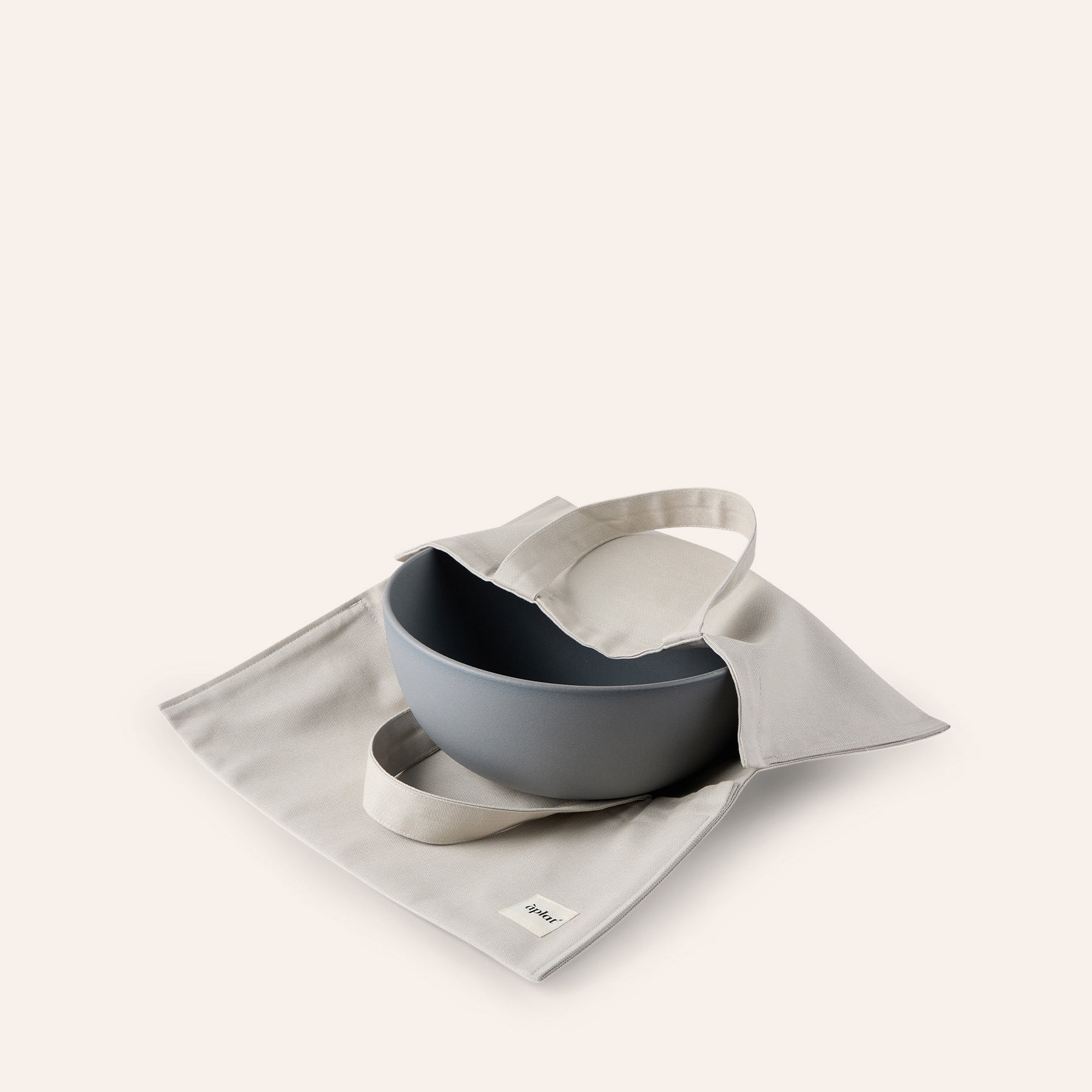 Plat Tote in Stone