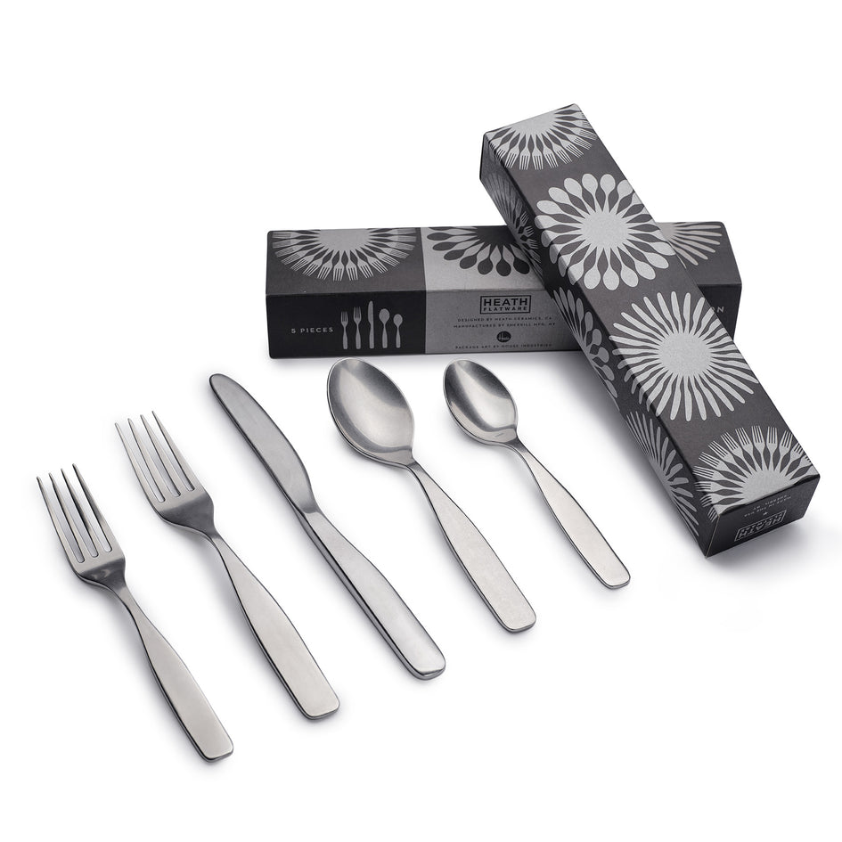 Reyes Flatware in Tumbled (5 piece setting) Image 3
