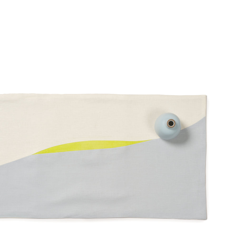 Curved Line Linen Runner Image 1