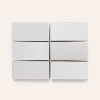 G107 Sample in Mid-Century White
