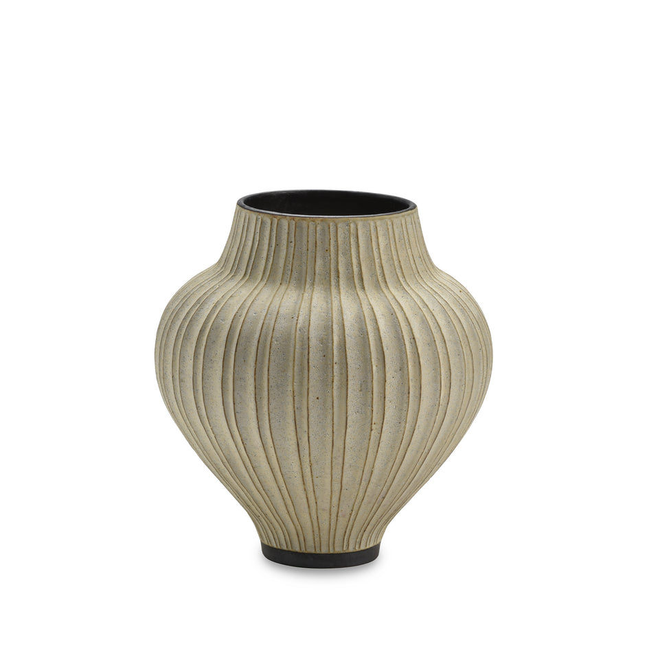 #47 Large Round Vessel Image 1