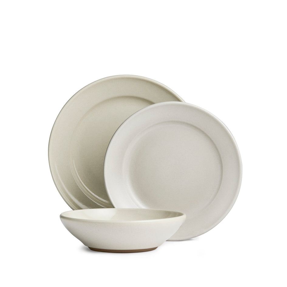 Eunice Dinnerware Set Image 1