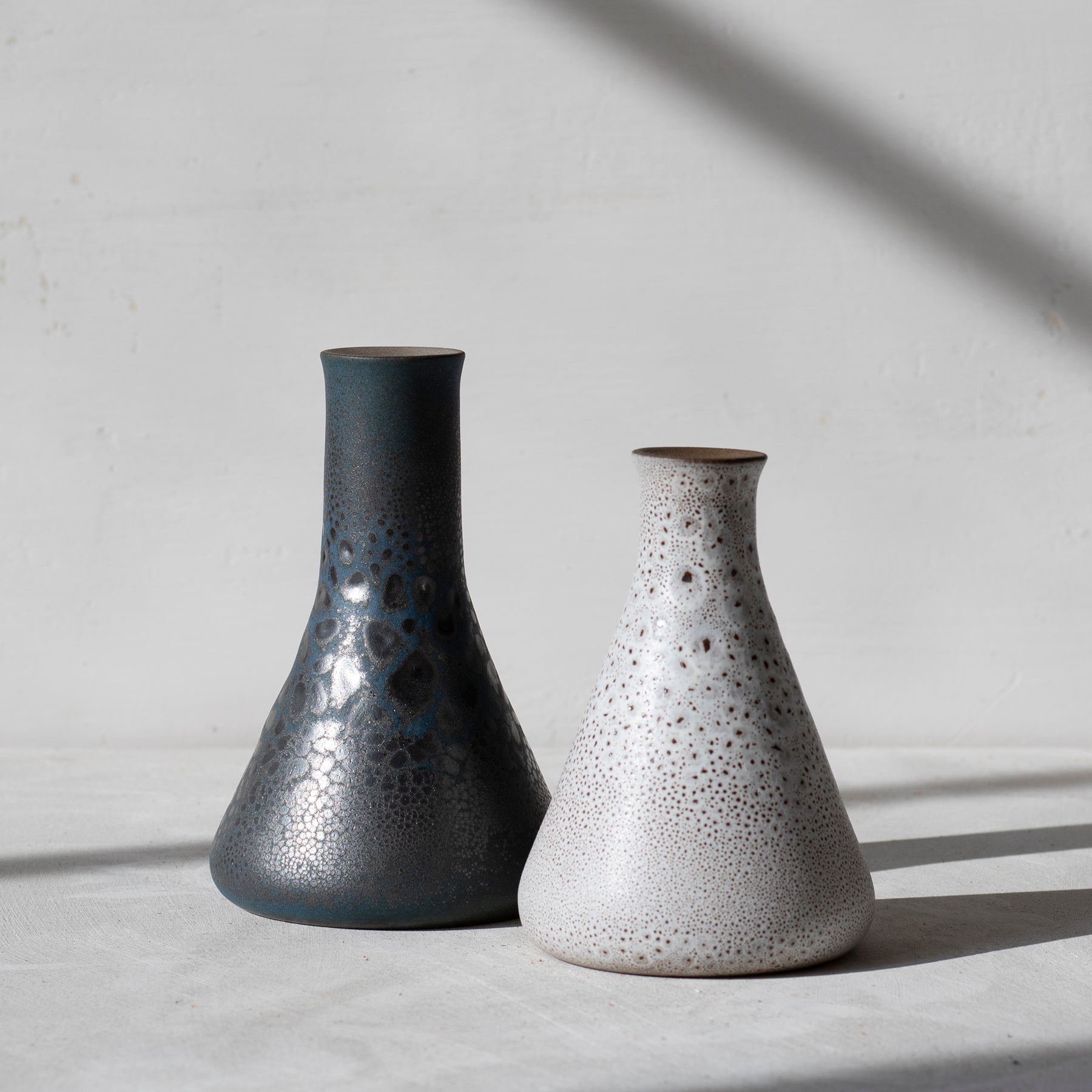 SOLD: Pair of Sounds 25 Zoom Image 1