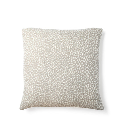 Fiona Pillow in Cloud