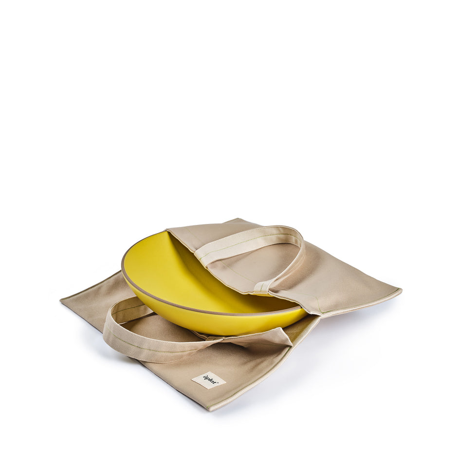 Plat Dish Tote in Barley Image 2